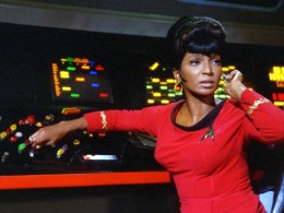 Ltn Uhura - Nichelle Nicols